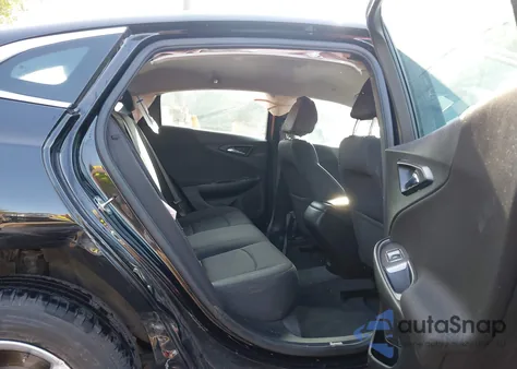 2022 Chevrolet Malibu Ls из США, поврежденный, VIN 1G1ZC5ST8NF185043